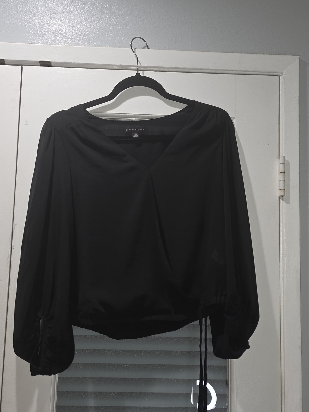 Banana Republic Black V-Neck Draped Long-Sleeve Blouse